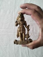 Hanuman en mano