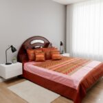 conjunto de seda color ocre para cama doble